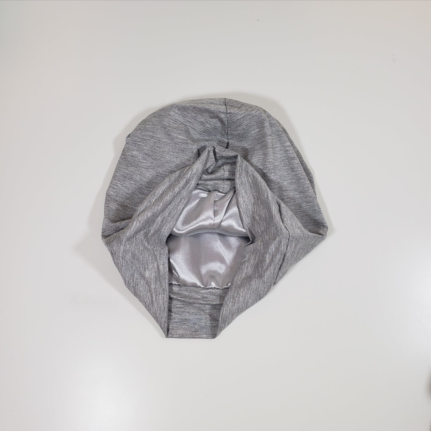 SATIN UNDERCAP- LIGHT GREY