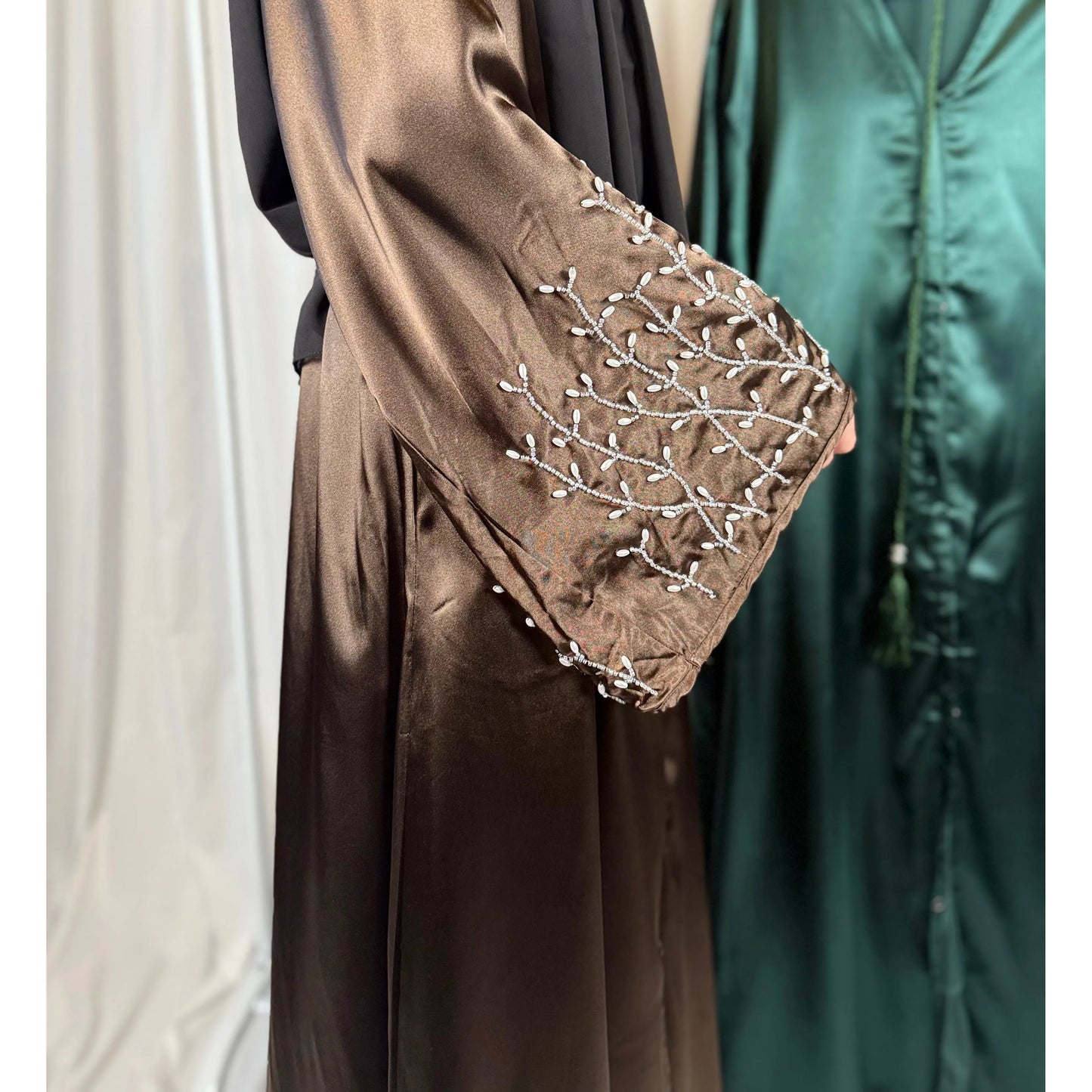 NAILA ABAYA